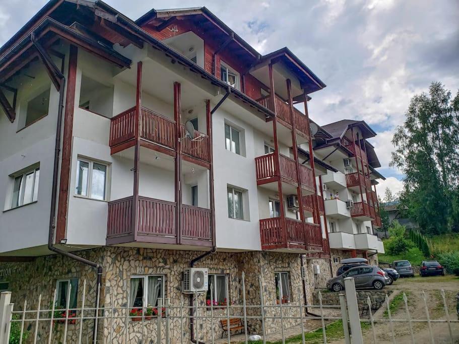 Apart 32 Govedartsi Forest View Екстер'єр фото